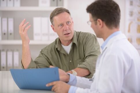 Často se pacient dozví o přítomnosti chronické prostatitidy až při návštěvě lékaře.